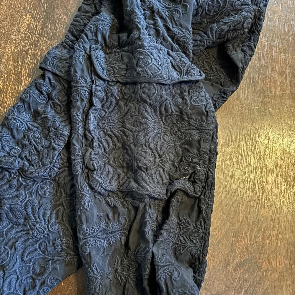 JOHNNY WAS CROPPED EMBROIDERED CARGO JOGGER PANTS - SZ XL - EUC - Picture 4 of 13